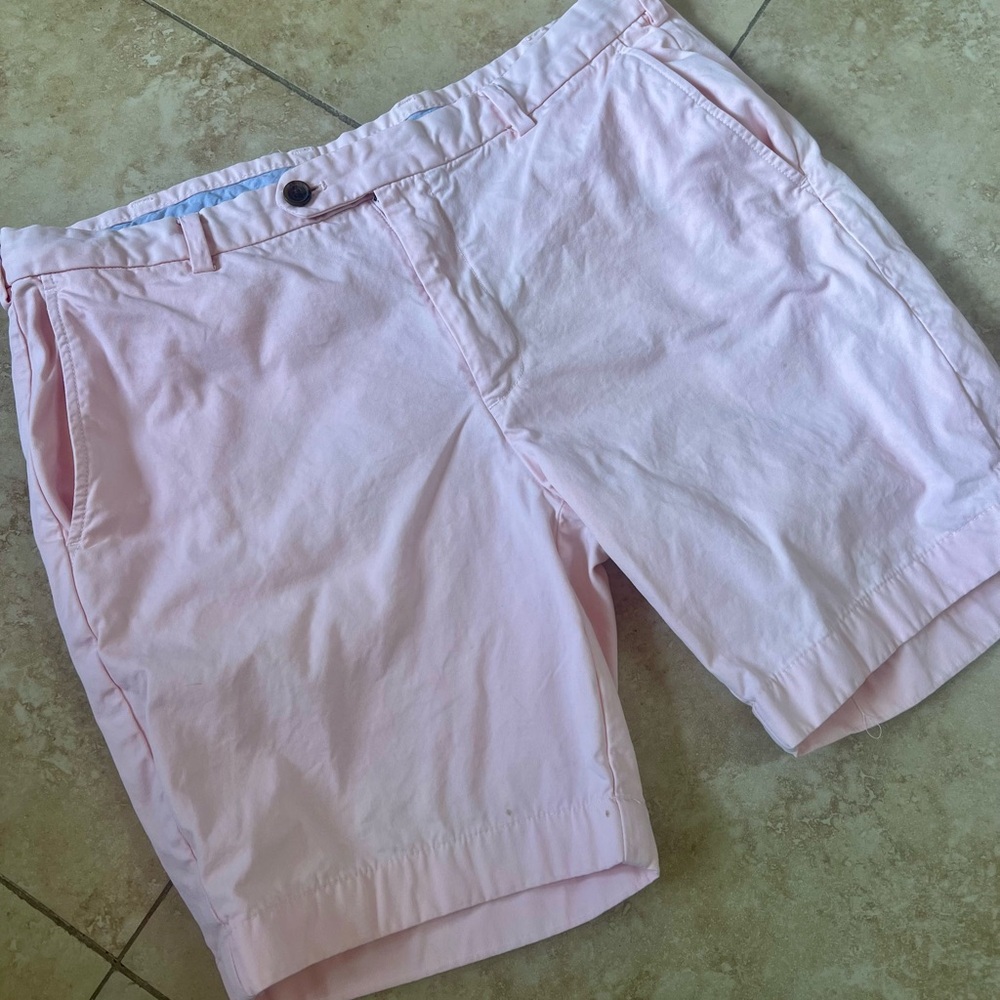 Brooks Brothers Pink Bermudas 38